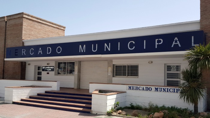 El pleno de Salobreña aprueba inicialmente una nueva ordenanza de funcionamiento del Mercado